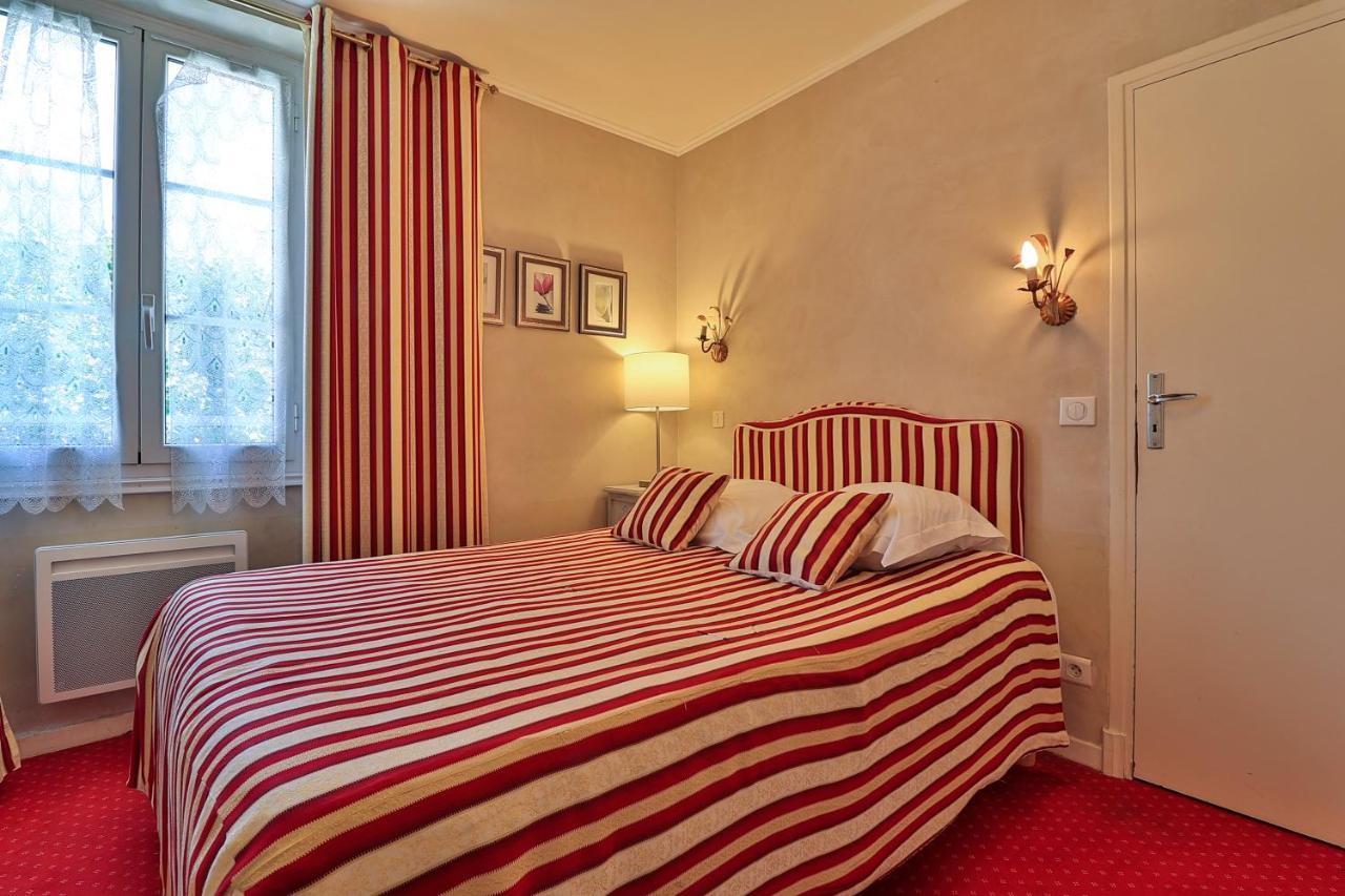 Logis Le Relais Imperial Hotel Saint-Vallier-de-Thiey Buitenkant foto