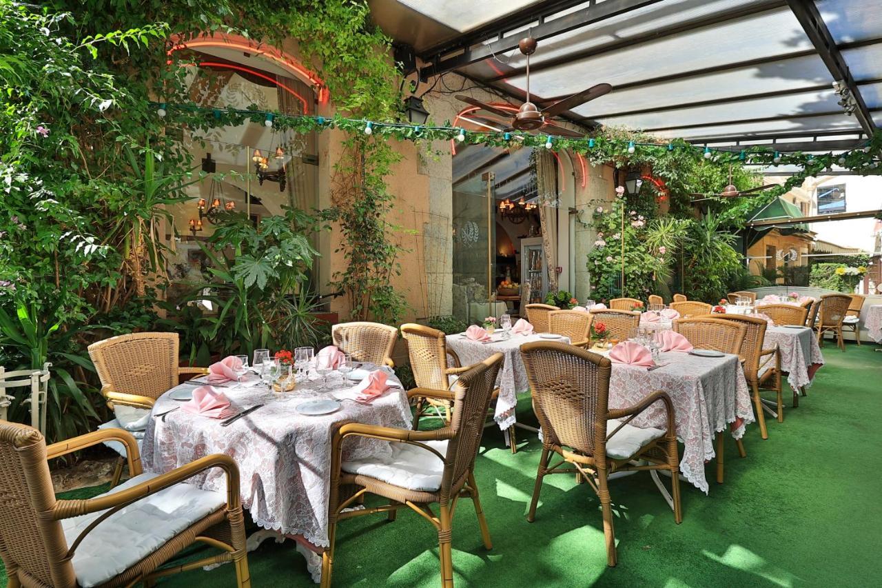 Logis Le Relais Imperial Hotel Saint-Vallier-de-Thiey Buitenkant foto