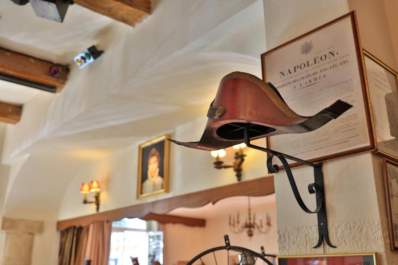 Logis Le Relais Imperial Hotel Saint-Vallier-de-Thiey Buitenkant foto