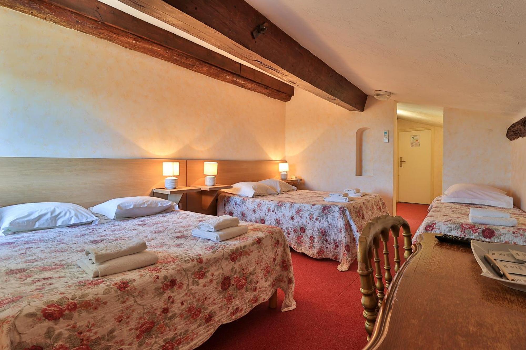 Logis Le Relais Imperial Hotel Saint-Vallier-de-Thiey Buitenkant foto